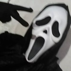 Meet your Posher, Nadine